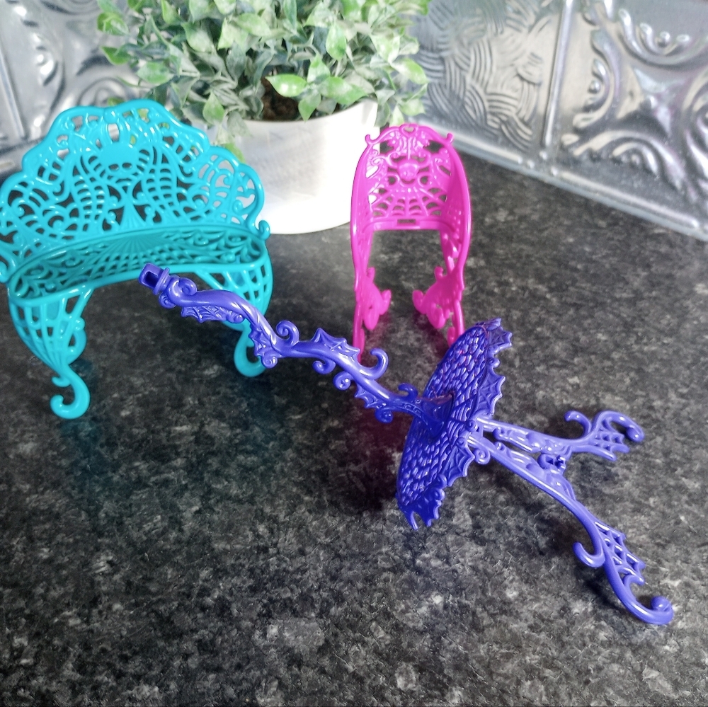 Monster High Scaris City of Frights Cafe Playset Furniture Replacement Parts Lot